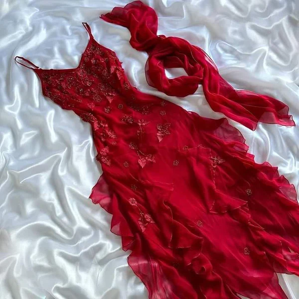 Spaghetti Straps Red Ruffle Long Prom Dress Applique Chiffon Formal Dresses