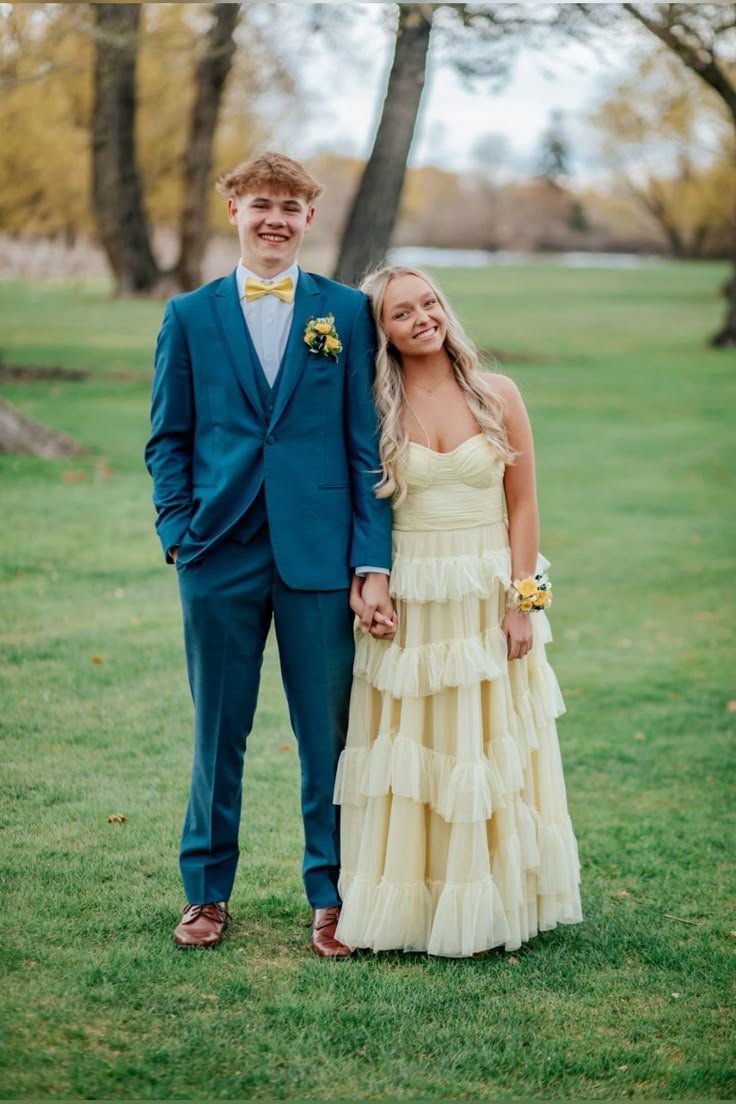 A Line Yellow Tulle Long Prom Dresses Tiered Graduation Formal Dress