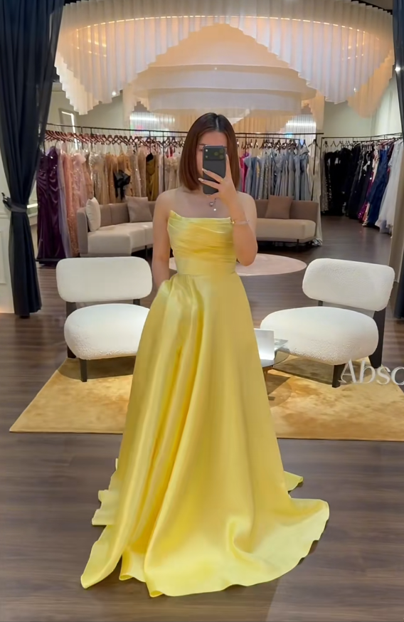 Elegant A-line Yellow Long Prom Dresses Strapless Party Gown with Pocket