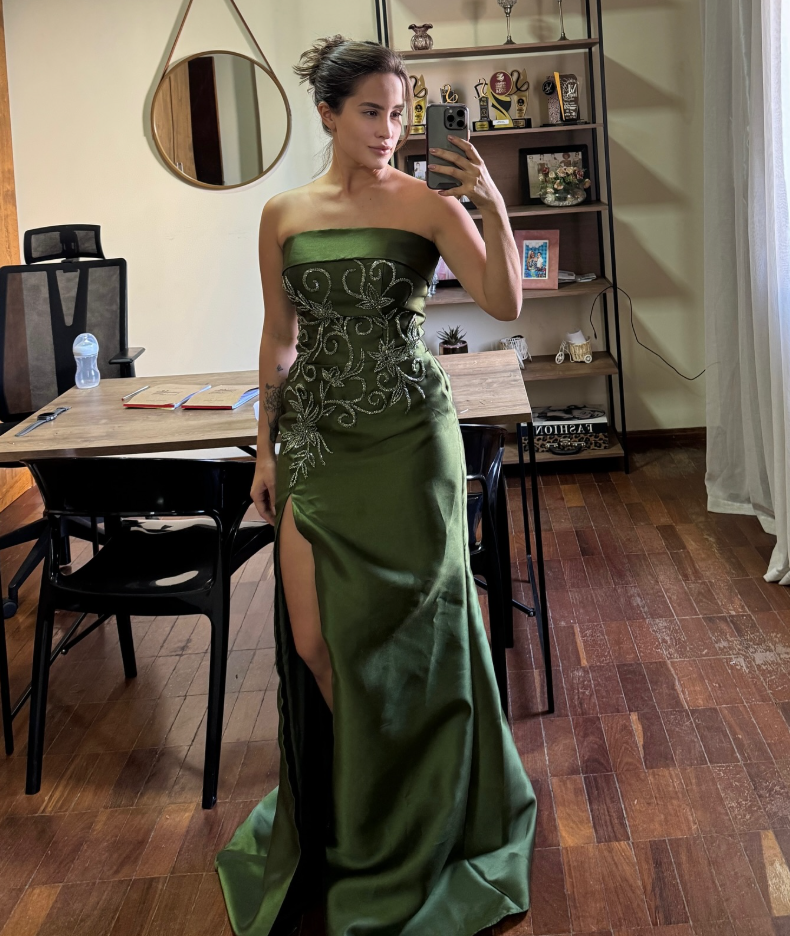 Elegant Strapless Sheath Long Evening Dresses with Slits Satin Appliques Green Prom Dress Formal Gowns
