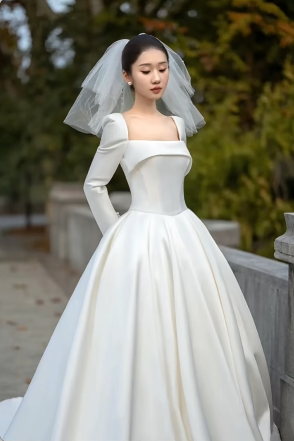 Elegant Square Neck A-Line Long Wedding Dresses Satin White Bridal Gowns Long Sleeves