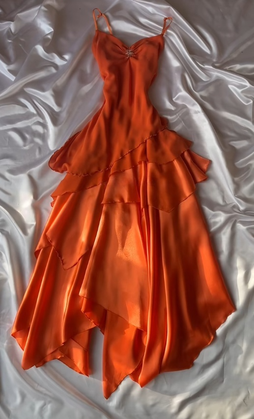 Chic Sheath Orange Prom Dress Spaghetti Straps Tiered Formal Evening Gown