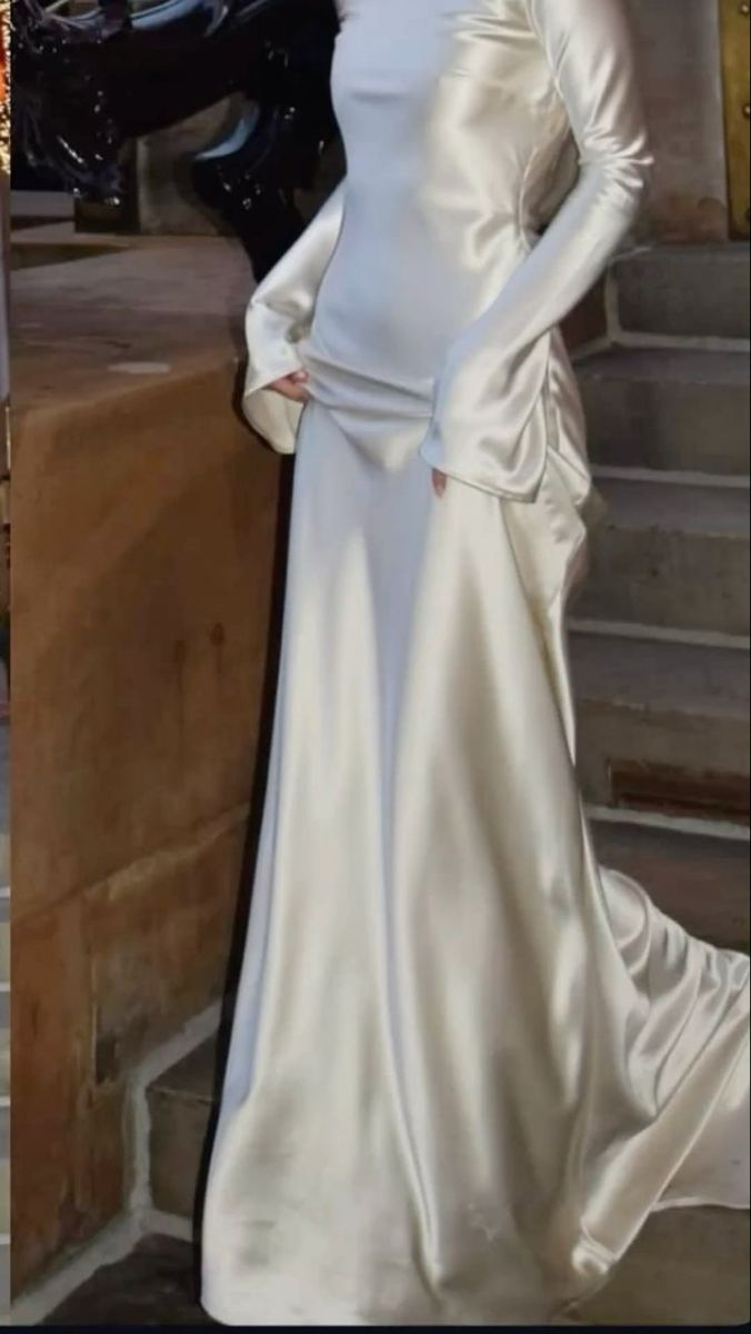 Fairytale Long Sleeve Wedding Dress Mermaid Satin Bride Gown Open Back