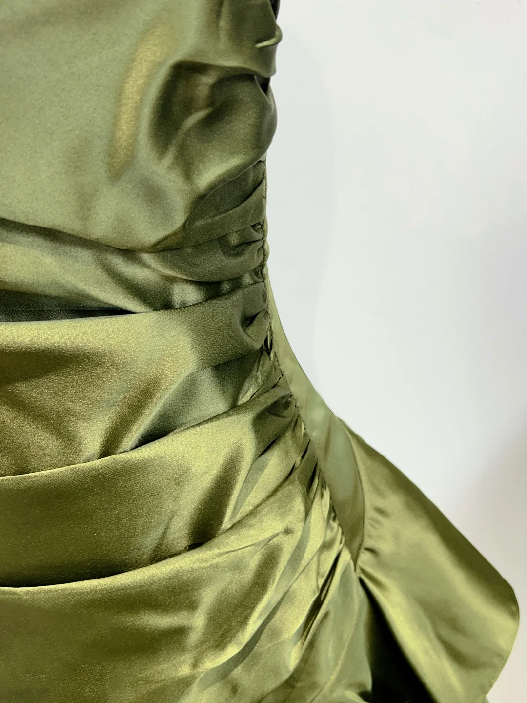 Elegant Green Long Prom Dress Ruffle Evening Gowns Open Back