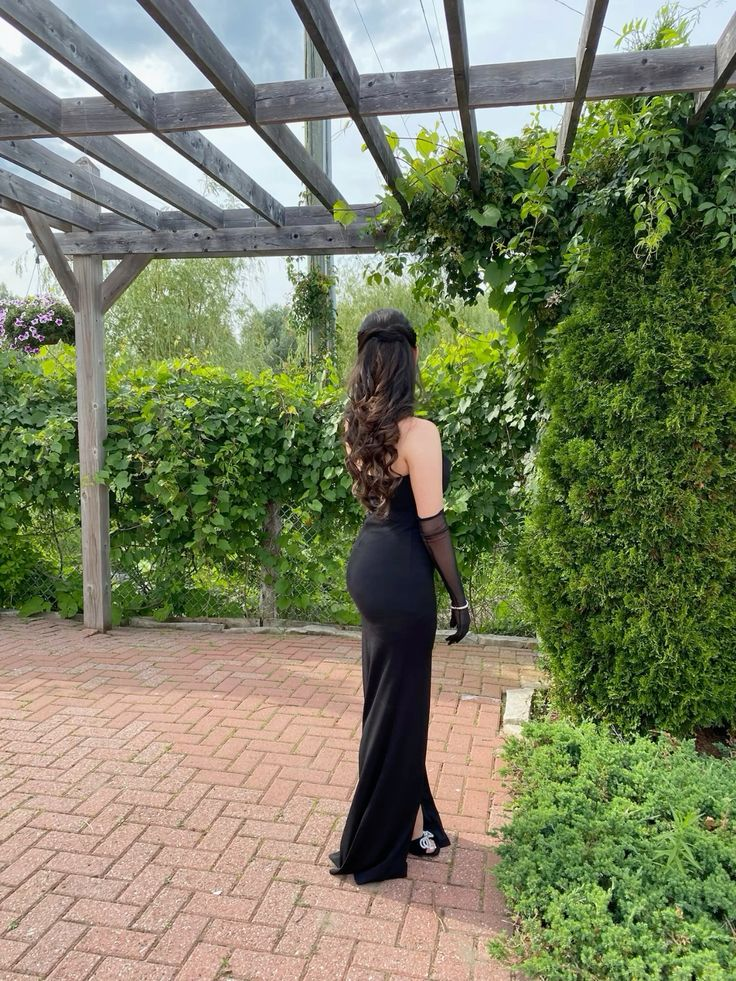 Charming Black Strapless Sheath Long Prom Dress with High Slit