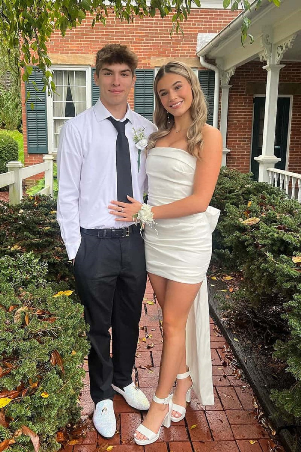 Cute White Tight Cocktail Dresses with Bow Birthday Party Gown jkprom Cute White Tight Cocktail Dresses with Bow Birthday Party Gown jkprom