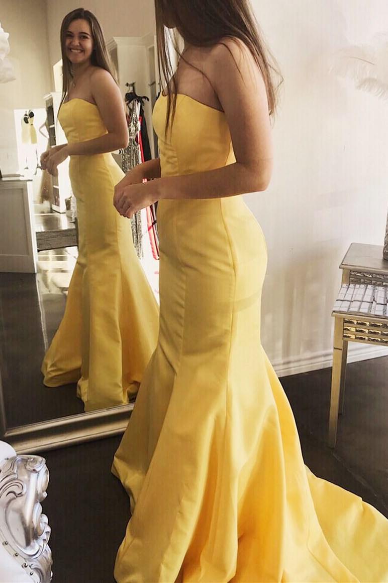 Elegant Mermaid Yellow Strapless Satin Long Prom Evening Dresses