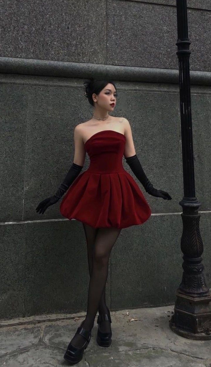 Strapless Burgundy Short Birthday Dress Casual Outfit with Gloves