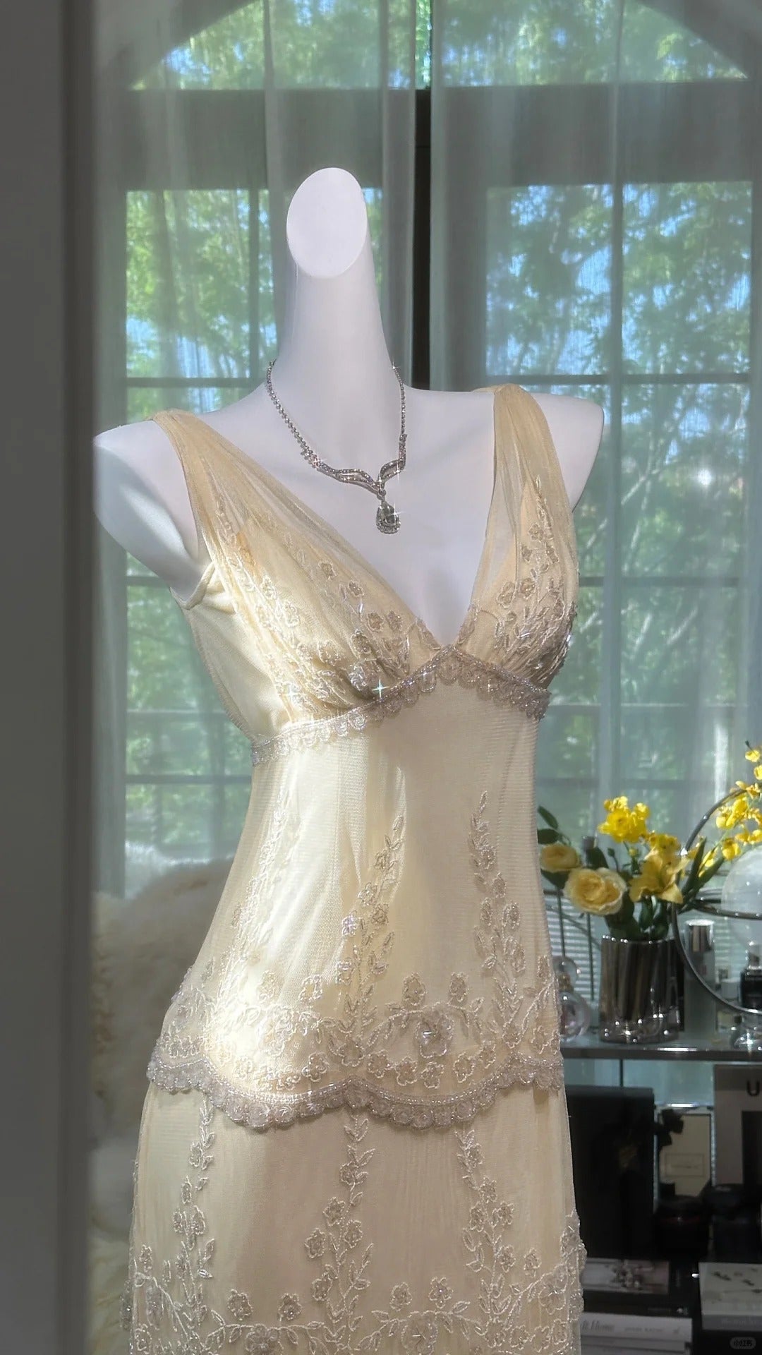 Vintage V Neck Long Prom Dress Tiered Outfit Formal
