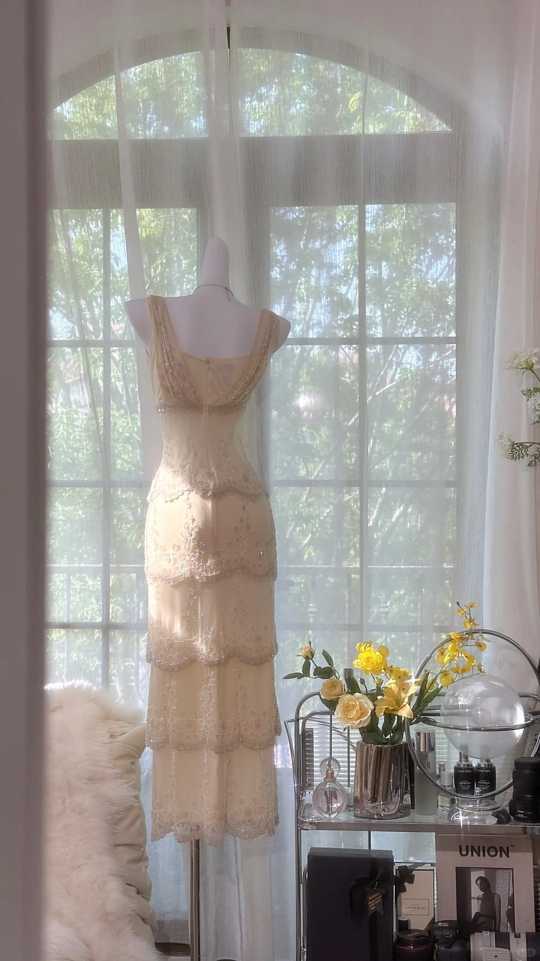 Vintage V Neck Long Prom Dress Tiered Outfit Formal