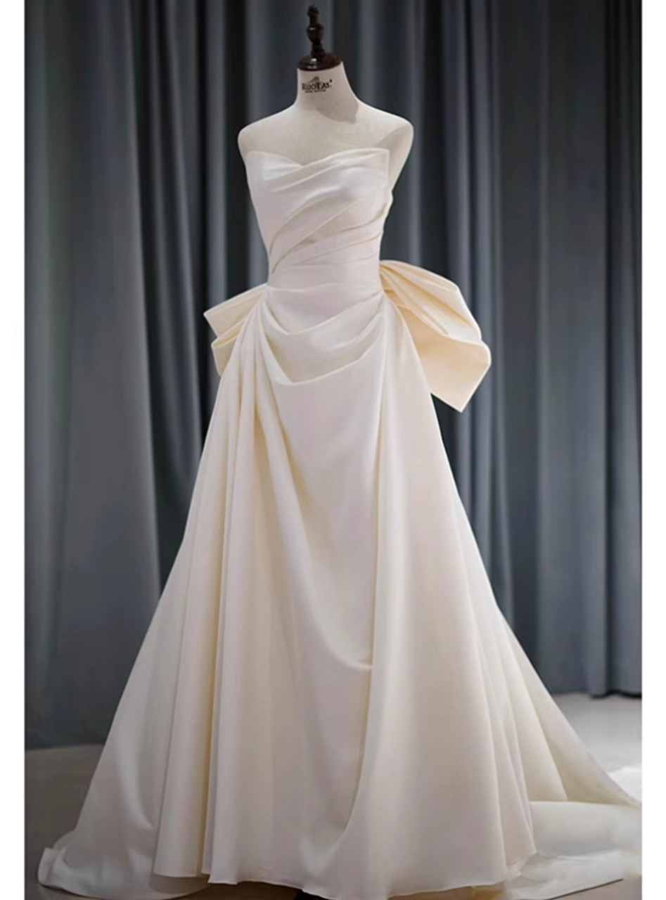 Elegant Strapless Mermaid Satin Wedding Dress with Bow