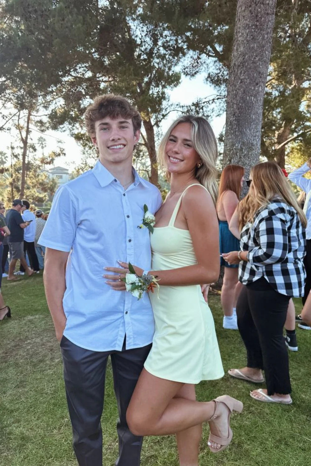 Elegant Yellow Bodycon Dress Short Mini Homecoming Dresses