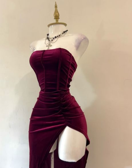 Sexy Strapless Slit Evening Dress Burgundy Birthday Party Outfit