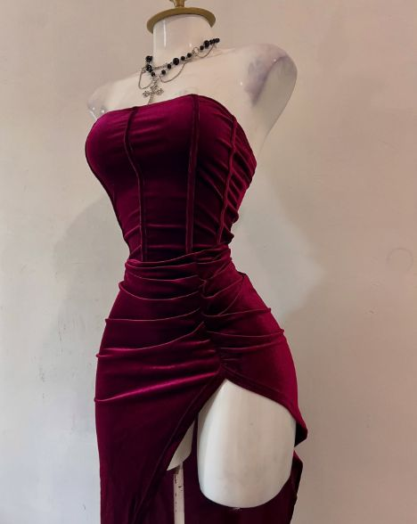 Sexy Strapless Slit Evening Dress Burgundy Birthday Party Outfit