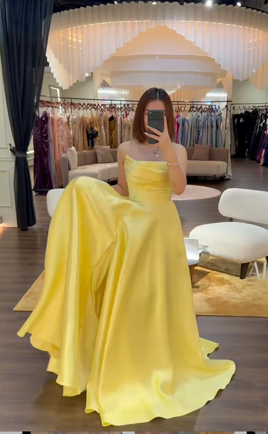Elegant A-line Yellow Long Prom Dresses Strapless Party Gown with Pocket