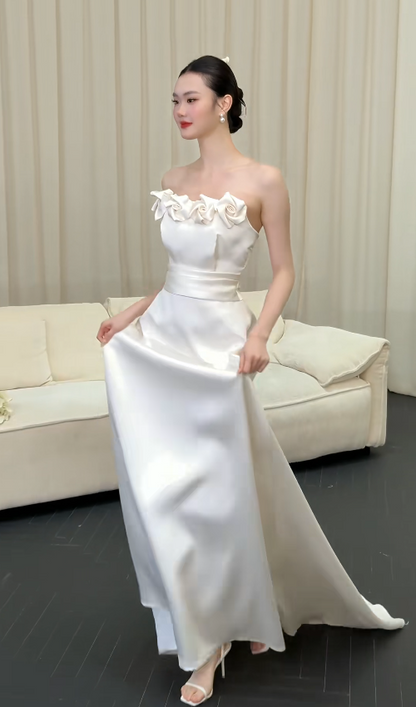 Beautiful Strapless Sheath Long Wedding Dresses Satin Bridal Gowns Sleeveless Bride Dress