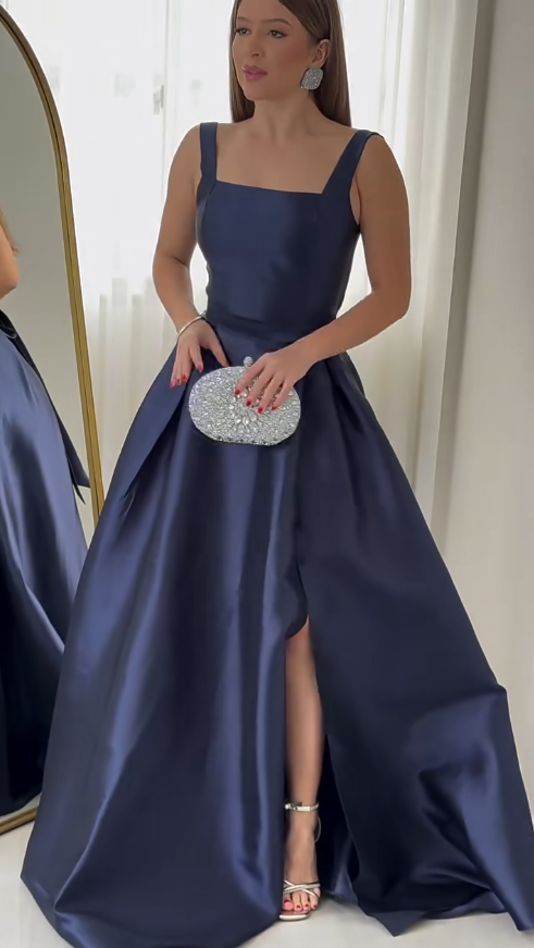 Elegant A-Line Navy Blue Long Prom Dresses Satin Sleeveless Wedding Party Dress