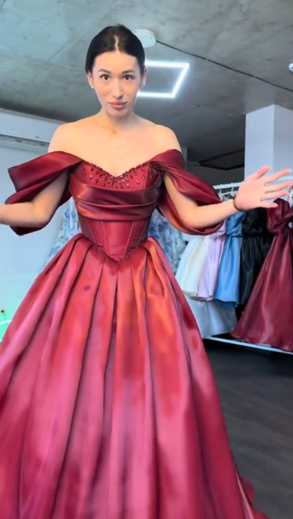 Burgundy Ball Gown Off The Shoulder Satin Beaded Puffed Sleeves Prom Gown