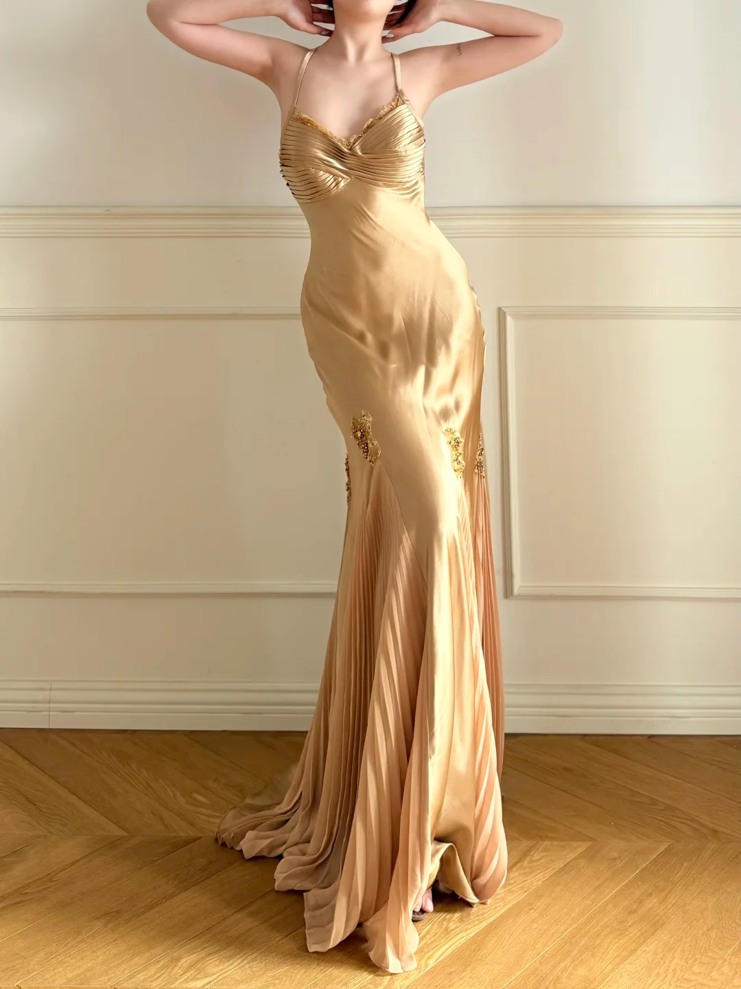 Luxury Backless Gold Prom Dresses Formal Pleated Formal Occasion Dress