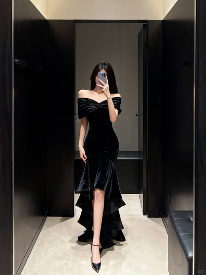 Sexy Mermaid Event Dresses Elegant Off the Shoulder Black Ruffle Velvet Long Prom Dress