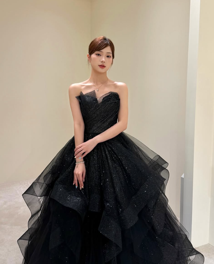 Sweetly Ball Gown Strapless Ball Dresses Ruffle Black Tulle Prom Dress