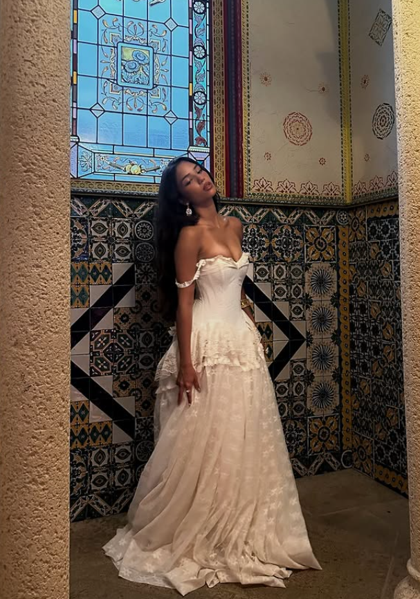 Vintage Ball Gown Wedding Dresses Off the Shoulder Elegant Party Dress Woman
