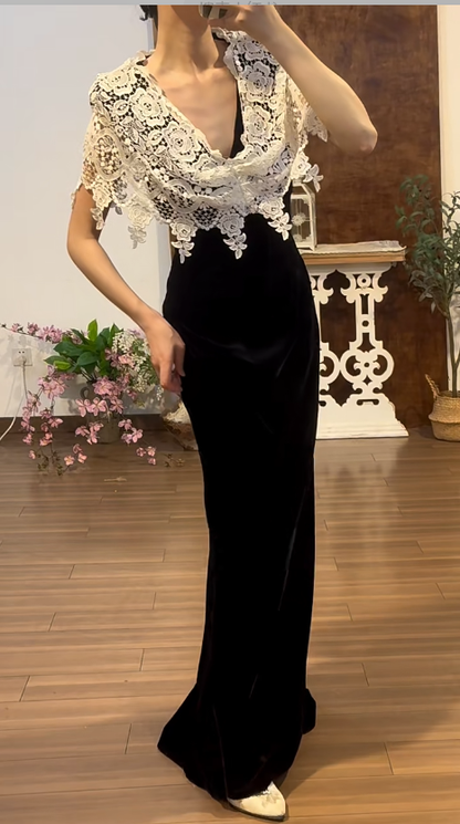 Vinatge Black Velvet Mermaid Dress with Lace Embroidered Neckline