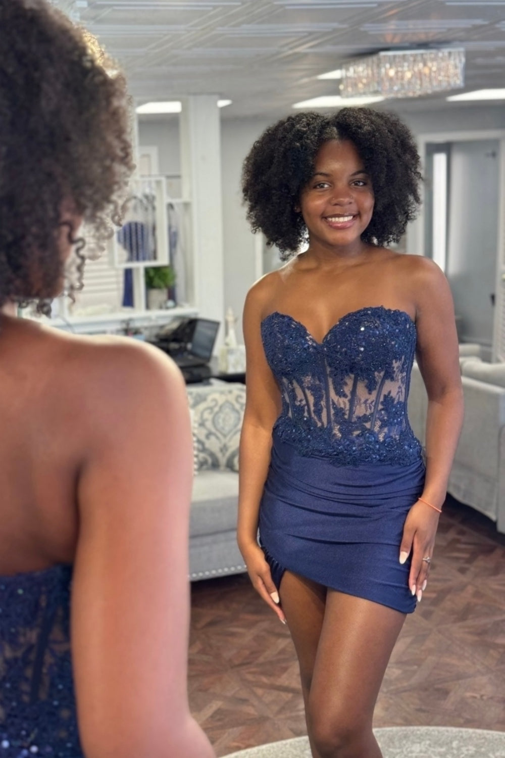 Strapless Red Appliques Ruched Bodycon Short Cocktail Dresses