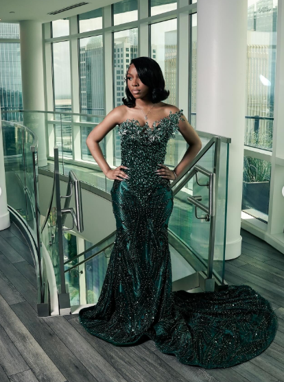 Sparkly One Shoulder Satin Evening Dress Emerald Green Mermaid Prom Dresses