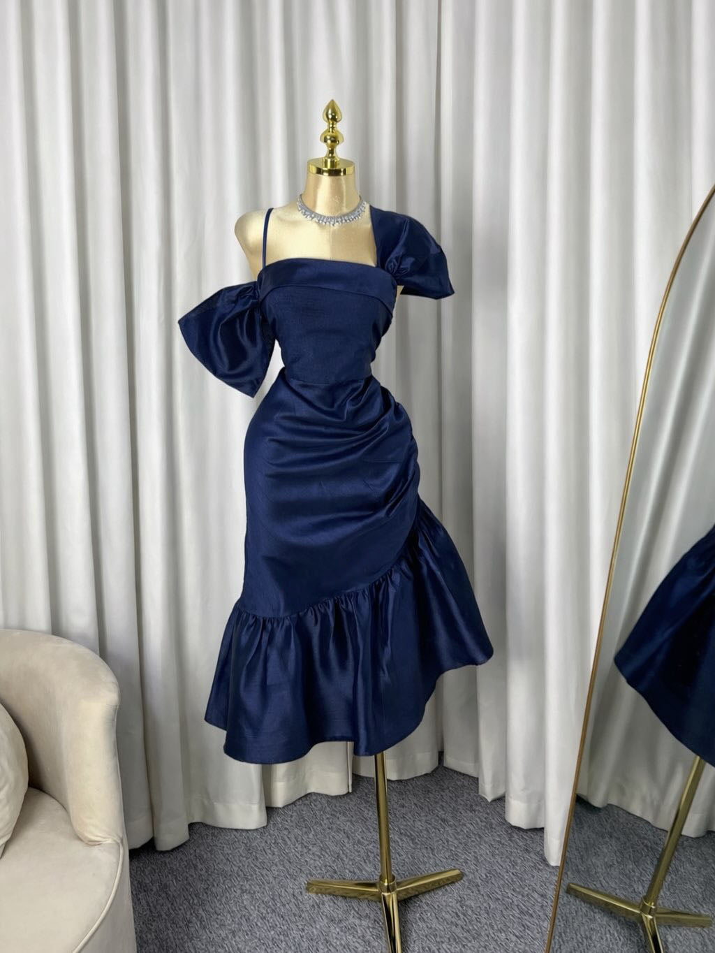 Navy Blue Midi Prom Dress Strapless Satin Formal Occasion Dresses