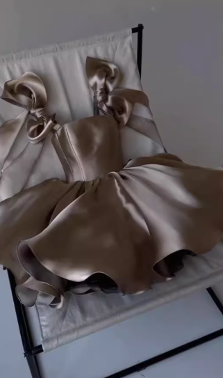Ball Gown Spaghetti Straps Satin Short Mini Formal 8Th Grade Homecoming Dress Birthday Outfits