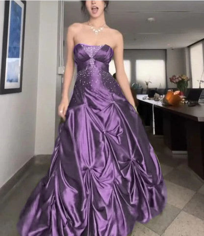 Forest Green Ball Gown Long Prom Dresses With Silver Beads Sweet Strapless Satin Evening Dress