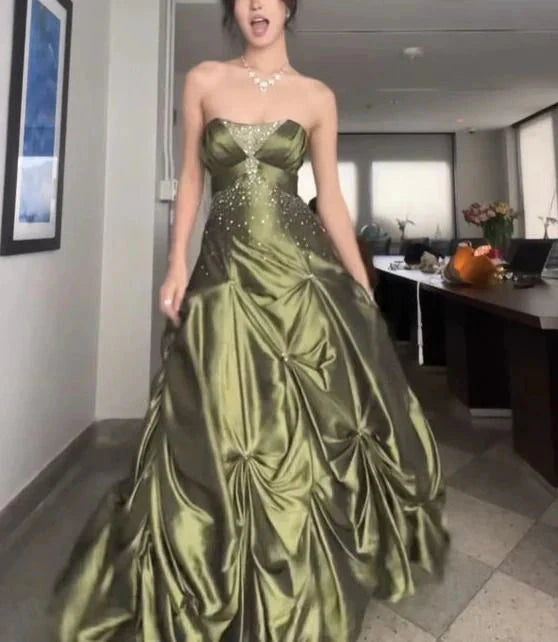 Forest Green Ball Gown Long Prom Dresses With Silver Beads Sweet Strapless Satin Evening Dress