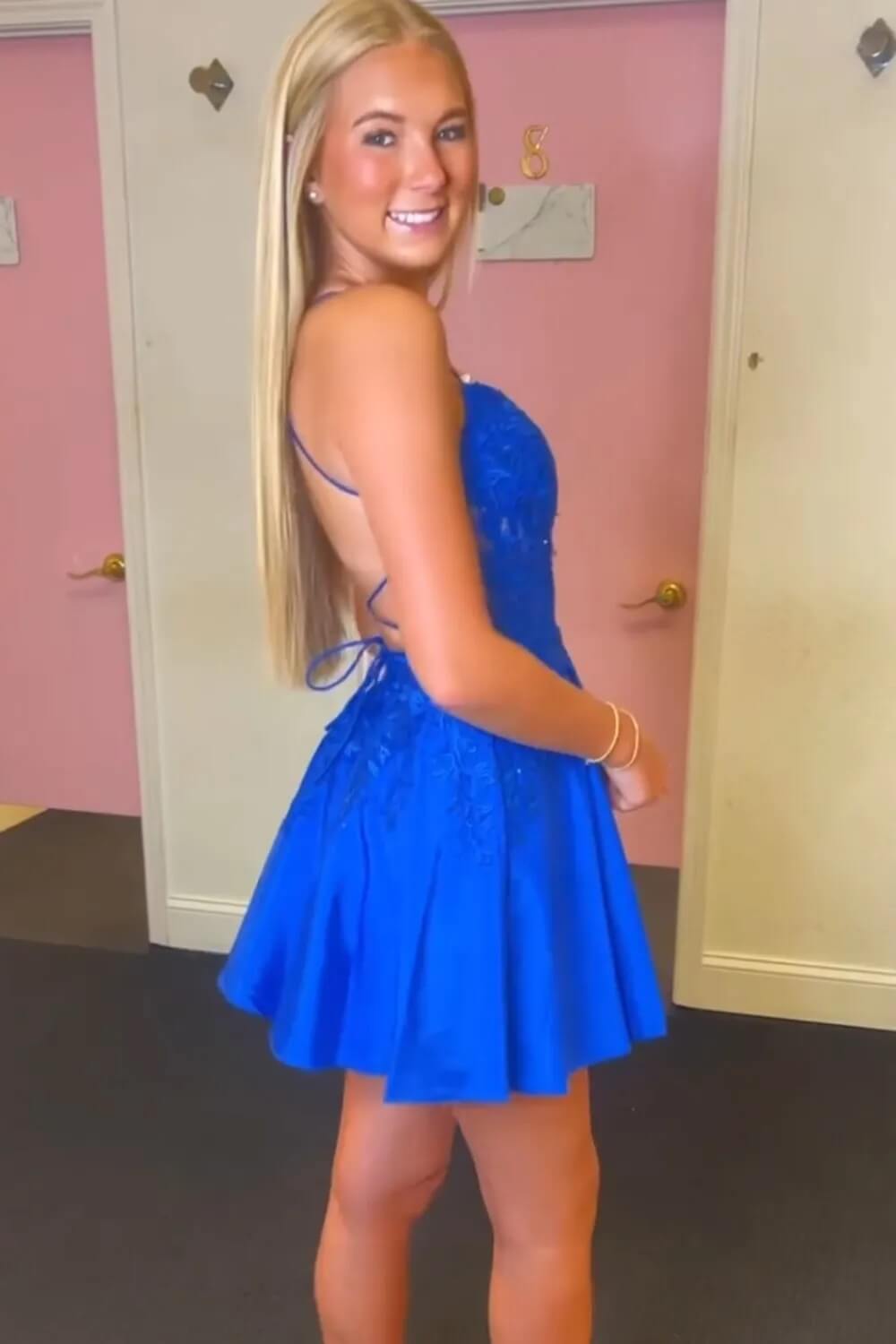 Short Royal Blue Cocktail Dresses Lace Applique Semi Formal Dress for Woman