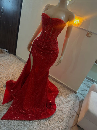 Stunning Mermaid Red Formal Dresses Strapless Leg Slit Prom Dress Tight