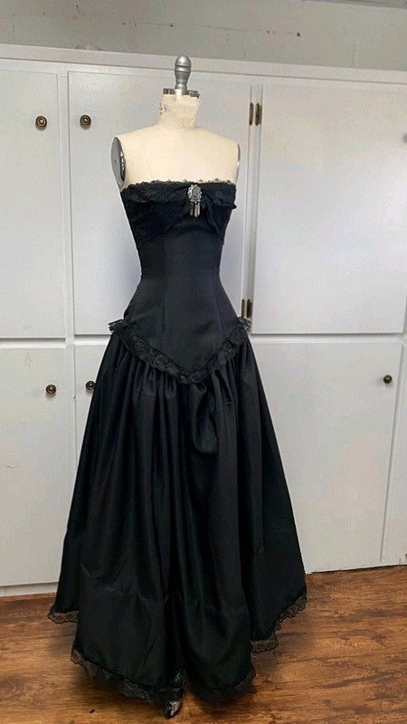 Vintage Black Strapless Long Prom Dress Woman Party Dresses