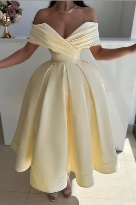 Ball Gown Yellow Prom Dresses Off Shoulder Satin Formal Gown