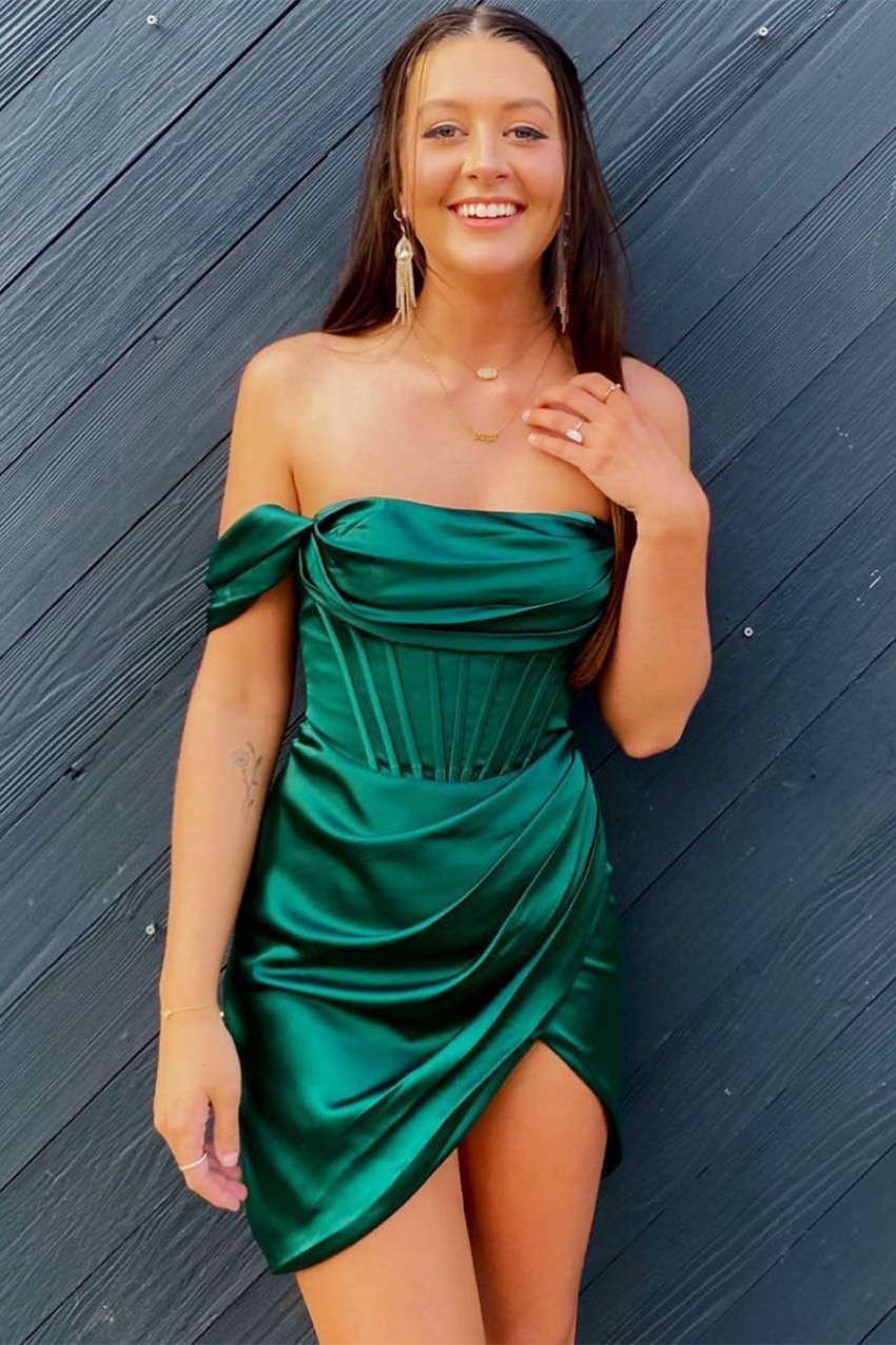 Green Off-the-Shoulder Ruched Cocktail Gown Short Prom Dress