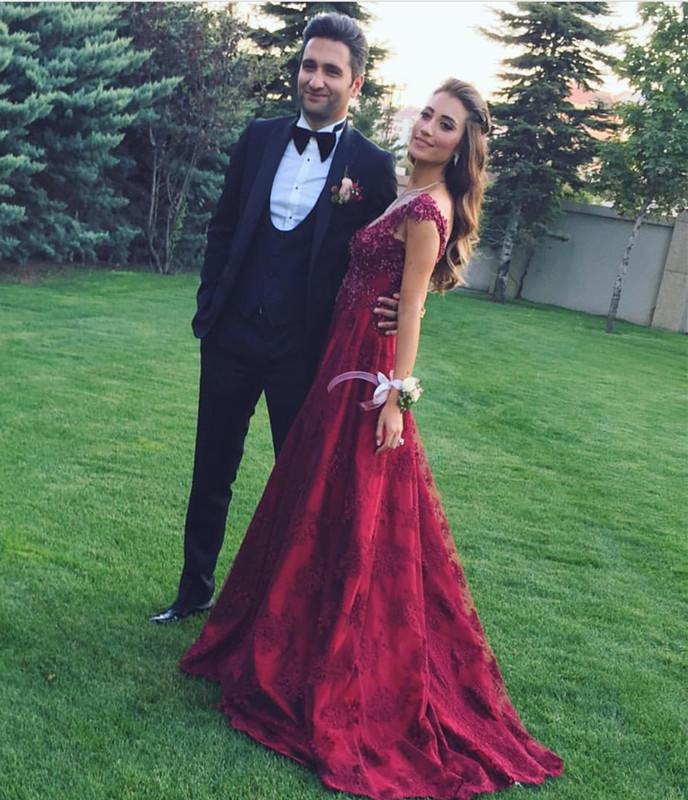 Modest Lace Cap Sleeves Long Burgundy Satin Prom Gowns