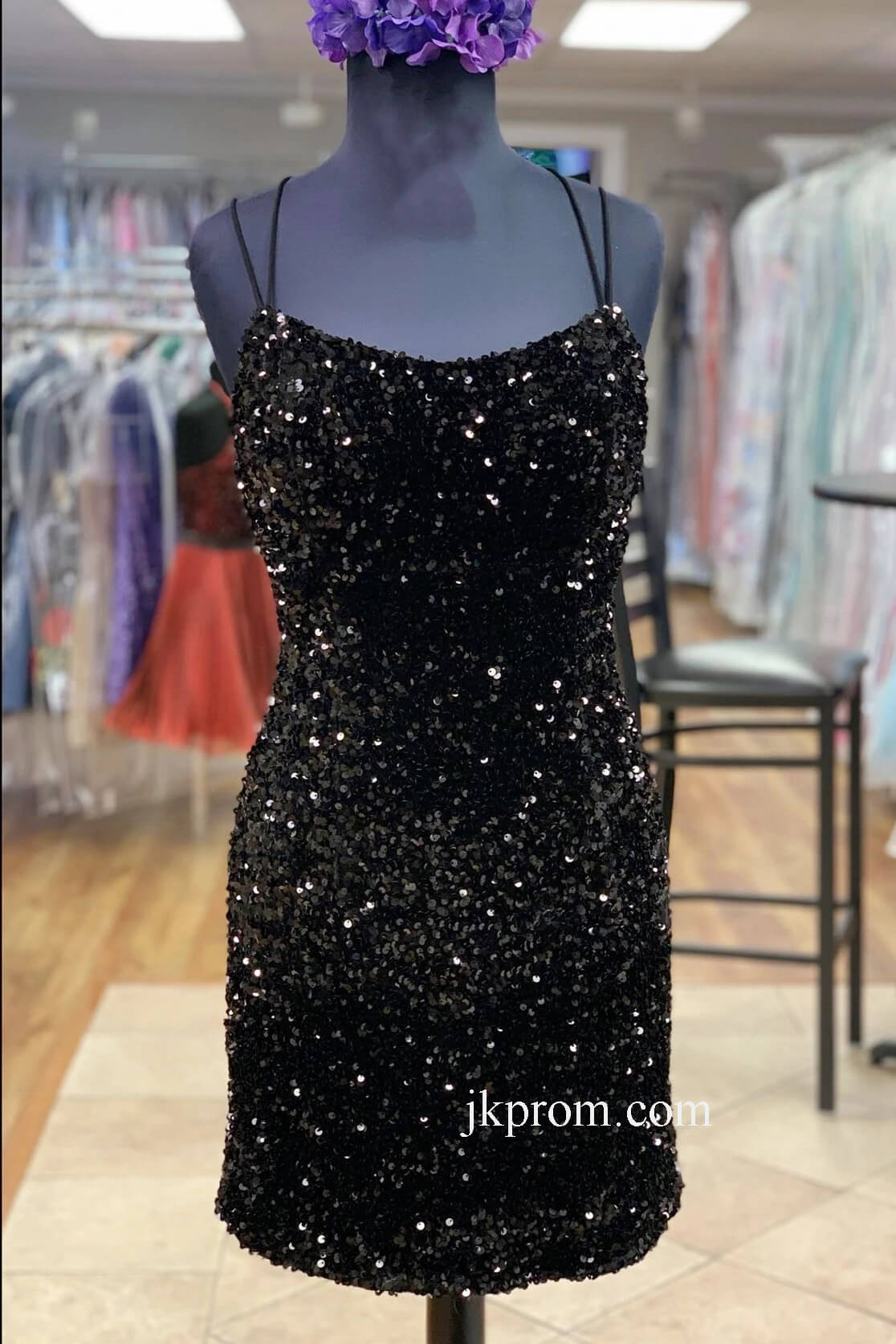 Double-Straps-Black-Sequin-Bodycon-Mini-Homecoming-Dress