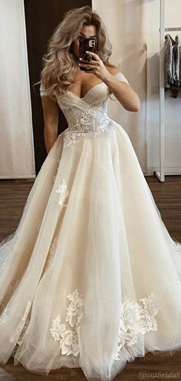 Elegant V-neck Off-shoulder A-line Lace Long Prom Dress Gown