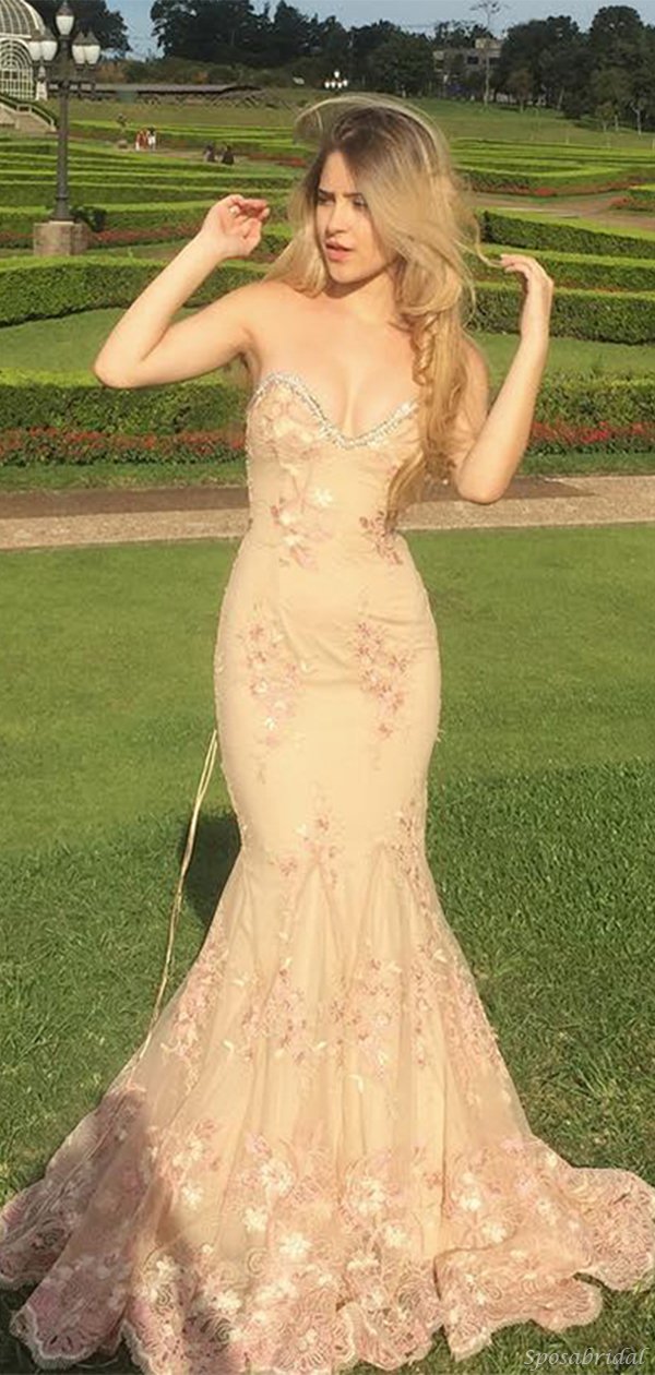 Sexy Nude Sweetheart Strapless Mermaid Lace Long Prom Dress