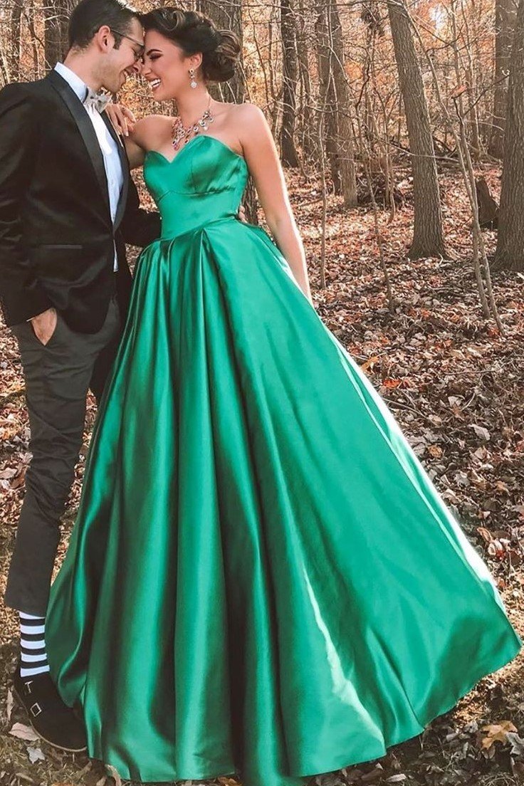 Sweetheart Backless Satin Green Prom Dresses Floor Length